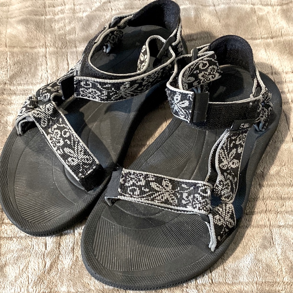 Women’s Teva sandals